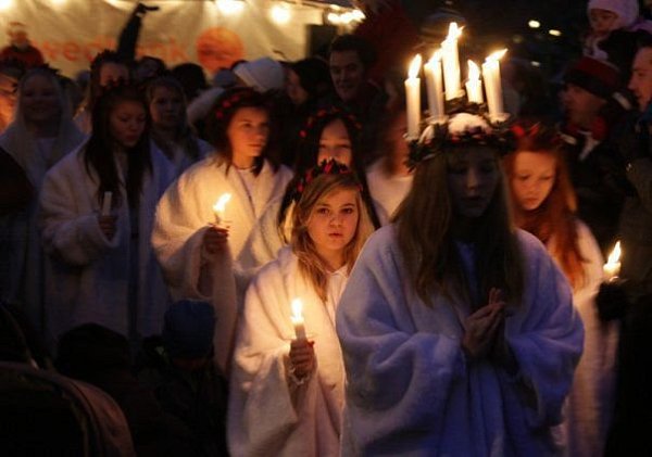 Viele schwedische Mädchen träumen davon, ein Mal im Leben die Lucia zu spielen. - © Annika Falk-Claußen