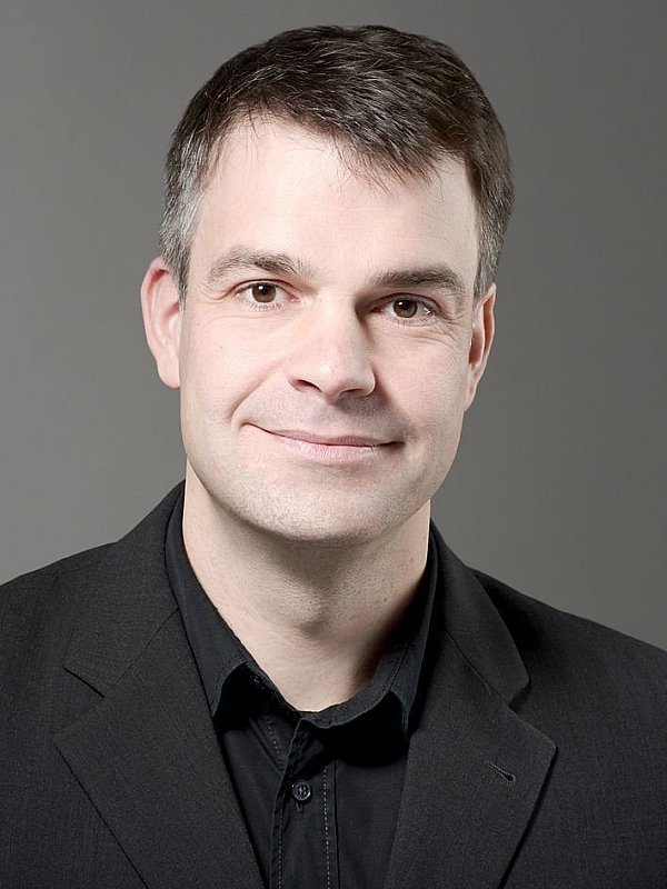 Michael Böwer forscht an der Katholischen Hochschule zum Thema Kinderschutz und der Arbeit der Jugendämter. - © Katholische Hochschule NRW