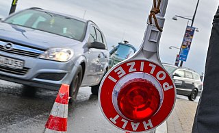 Weitere Grenzkontrollen starten am Montag. - Patrick Pleul/dpa