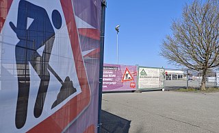 Es darf weiter gebaut werden: Die Stadt Höxter ist mit ihrem Antrag, einen Baustopp am ehemaligen Real in Brakel zu erreichen, gescheitert. - Svenja Ludwig