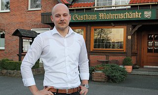 Der Delbrücker Pascal Merschmann übernimmt ab dem 1. Mai das Gasthaus Mohrenschänke in Ostenland. Vor dem Start in die Selbstständigkeit war der 27-Jährige Küchenchef in einem renomierten Rietberger Wirtshaus. - Regina Brucksch