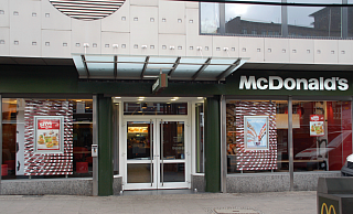 Die McDonald's-Filiale am Bielefelder Jahnplatz macht vorübergehend zu. - McDonald's Heiderich
