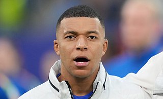 Frankreichs Kylian Mbappe macht sich gegen Rechtsextremismus stark. - Sören Stache/dpa