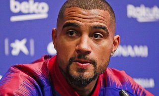 Kevin-Prince Boateng spricht bei einer Pressekonferenz. - Foto: Marc Dominguez/ZUMA Wire/dpa