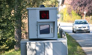 Auch in der Feiertagswoche wird in Bielefeld geblitzt. - Alexander Fox/PlaNet Fox/Pixabay