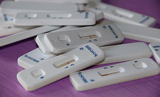 Abgelaufene Corona-Selbsttests oder FFP2-Masken sollten nicht mehr verwendet werden. Dafür gibt es gute Gründe. - Symbolbild/Pixabay
