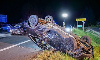 Zwei Menschen schweben nach dem schweren Unfall in Lebensgefahr.  - Ralph Meyer