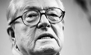 Le Pen starb im Alter von 96 Jahren. (Archivbild) - Etienne Laurent/EPA/dpa