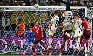 Der späte Ausgleich durch Niclas Füllkrug (Nr. 9) reihte sich in einen Trend bei der EM ein. - Federico Gambarini/dpa