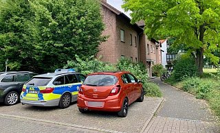 Die Polizei in der Krakostraße in Paderborn-Schloß Neuhaus. - Ralph Meyer