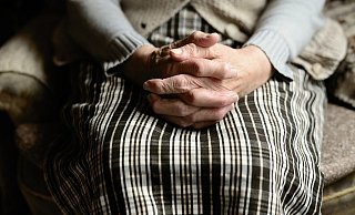 Eine demente Bewohnerin soll Opfer eines sexuellen Übergriffs geworden sein. - (Symbolbild) Pixabay