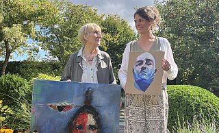 Inge Ritter und Claudia Träger nehmen als Künstlerinnen am Kunstprojekt teil. - Verena Freiberg