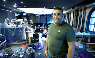 Mitten in den Umbauarbeiten steckt Abdul Yelman für den Neustart an der Kaiserstraße. Hier soll in Kürze das "Hangover" wieder Gäste empfangen. - Andreas Frücht