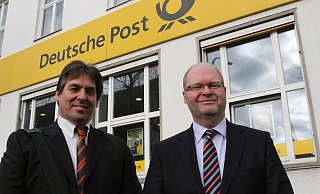 Wollen Wogen glätten: Pressesprecher Rainer Ernzer (l.) und Abteilungsleiter Auslieferung Stefan Dierkes. - FOTO: PETER STEINERT
