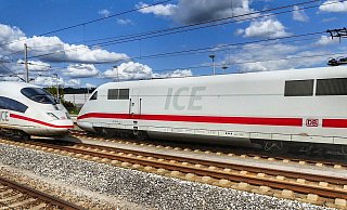 Die Deutsche Bahn will eine eigene ICE-Trasse zwischen Bielefeld und Hannover. Sie kostet viele Milliarden und erfordert große Eingriffe in die Landschaft. - Pixabay