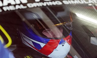 Am liebsten immer hinterm Steuer: Max Verstappen - Thomas Frey/dpa