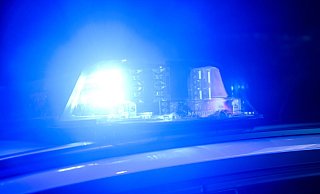 Die Staatsanwaltschaft Paderborn erhebt Anklage gegen einen 53-jährigen Mann aus dem Kreis Borchen. Er soll im Oktober 2023 versucht haben, ein Auto in Paderborn in die Luft zu sprengen. - Julian Stratenschulte/dpa