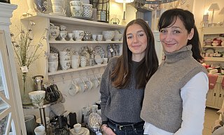 Als sie mit Tochter Patricia (l.) schwanger war, hatte Olessia Kullak die Idee für ihr Geschäft in Werther. - Silke Derkum-Homburg