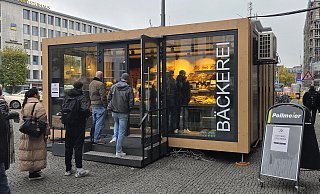 Container oder hippes Tiny House? So stilvoll sehen provisorische Shops selten aus. - Justus Rahn