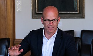 Das sei jedoch nicht allein ein Bielefelder Problem, machte der Sozialdezernent in einer TV-Talkrunde klar. - Foto: Andreas Zobe/NW