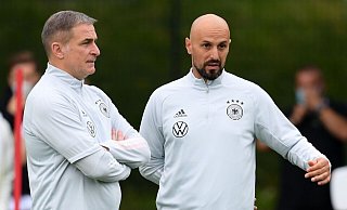 Vorgänger und Nachfolger: Stefan Kuntz (l), und Antonio Di Salvo. - Arne Dedert/dpa