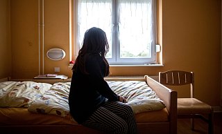 Die Nachfrage nach Plätzen in Frauenhäusern ist hoch. Freie Plätze bleiben nur sehr kurz frei. - dpa