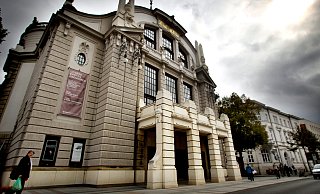 Die mahnenden Worte des Kämmerer zur Finanzierung für Bühnen und Orchester sind im Rat der Stadt Bielefeld abgeprallt. - Sarah Jonek