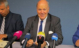 Ein gefragter Mann: Hans-Joachim Grote. - Innenministerium SH
