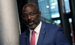 George Weah, Präsident von Liberia. Zwei Jahrzehnte nach Ende eines verheerenden Bürgerkriegs wählen die Bürger des westafrikanischen Staats Liberia einen neuen Präsidenten. - Christophe Ena/AP/dpa