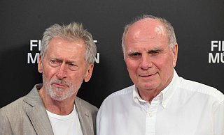 Uli Hoeneß hat Hansi Flick dazu aufgefordert, eine Turniermannschaft für die EM 2024 zu formen. - Felix Hörhager/dpa