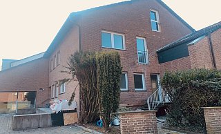 Lange stand die zentral zwischen Kreuzkrug und Bürgeramt in Dornberg gelegene Immobilie mit Wohnung und ehemaliger Arztpraxis leer. Jetzt wird renoviert. - Ivonne Michel Lange stand die zentral zwischen Kreuzkrug und Bürgeramt in Dornberg gelegene Immobilie mit Wohnung und ehemaliger Arztpraxis leer. Jetzt wird renoviert. - Ivonne Michel