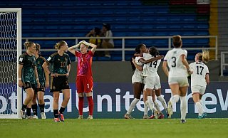 Zwei Gegentore in der Nachspielzeit zwangen das deutsche Team nach einer 2:0-Führung in die Verlängerung. - Fernando Vergara/AP/dpa