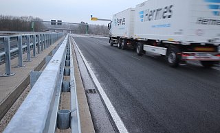 Freie Fahrt auf allen Wegen: Die letzte Ausfahrt der Nordumgehung im Löhner Kreuz in Richtung Gohfeld und Kanalstraße ist freigegeben. - Jörg Stuke