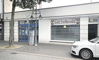 An der Strengerstraße wurde am Dienstagnachmittag unter anderem das "Café Treffpunkt" durchsucht. - NW