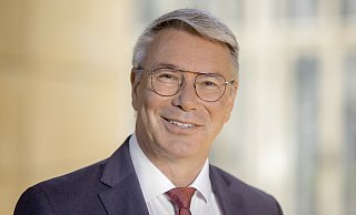 Der heimische SPD-Landtagsabgeordnete Christian Dahm übt heftige Kritik an Plänen, wonach das Arbeitsgericht Herford geschlossen und in den Standort Bielefeld integriert werden soll. - SPD