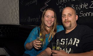 Club Vibe in der Niedernstraße: Marina Braun (32) und Nils Penning (34) freuen sich, dass es in Lübbecke wieder eine Disko gibt. - Lena Henning