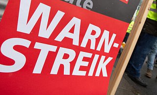 Am Mittwoch findet im Kreis Herford ein Warnstreik statt. - Niklas Tüns (Symbolfoto)