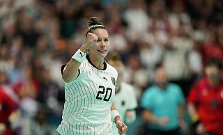 Handballerin Emily Bölk gehört zu Deutschlands besten Spielerinnen im Duell mit Norwegen. - Marcus Brandt/dpa