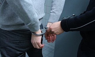 Der 35-jährige Herforder muss sich wegen Widerstand und tätlichen Angriff auf Vollstreckungsbeamte verantworten. - pixabay (Symbolbild)