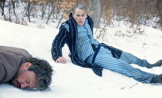 Die Dinge geraten für Wolf (Sebastian Blomberg, r.) und seine Quelle Rafid (Dar Salim) völlig aus dem Ruder. - Boxfish Films