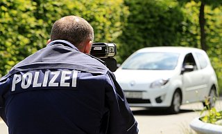 An verschiedenen Standorten im Kreis Herford wird in dieser Woche geblitzt. - (Symbolbild): Wolfgang Rudolf