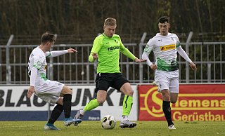 Erzielte den Treffer zum zwischenzeitlichen 2:0: SVR-Angreifer Lars Lokotsch zeigte bis zu seiner Auswechslung eine starke Vorstellung und vertrat den verletzten Simon Engelmann in der Spitze hervorragend. Fotos: Joel Beinke - Joel Beinke