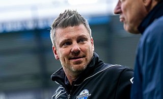 Lukas Kwasniok, Trainer des SC Paderborn, legte nach dem Meisterschaftsspiel gegen den Karslruher SC den Finger in die Wunde. - David Inderlied/dpa