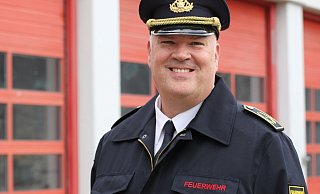 Stadtbrandinspektor Jürgen Schmits ist Leiter der Feuerwehr Höxter und stellvertretender Kreisbrandmeister. - Simone Flörke/Archiv