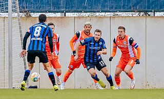 Ein enges Rennen gibt es beim SC Paderborn um die zweite Position auf der Doppelsechs neben dem unumstrittenen Kapitän Ron Schallenberg. - Besim Mazhiqi