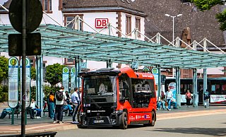 Selbstfahrende Busse sind in Herford unterwegs, auch wenn in der ersten Zeit auch ein menschlicher Fahrer noch mit an Bord ist. - Daniel Salmon