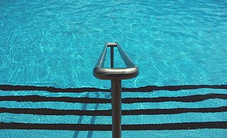 Der Freibad-Sommer war in diesem Jahr im ganzen Kreis Paderborn maßgeblich durch die Corona-Pandemie eingeschränkt. - Pixabay (Symbolbild)