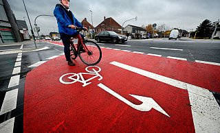 Die Verler Straße ist endlich fertig: Doch groß ist die Unzufriedenheit bei den Radfahrern. - Andreas Frücht