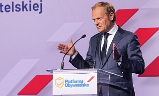 Donald Tusk wurde bei einem Konvent der Partei Bürgerplattform (Platforma Obywatelska) einstimmig zum Vize-Parteichef gewählt, der kommissarisch auch die Funktion des Vorsitzenden übernimmt. - Foto: Wojciech Olkusnik/PAP/dpa