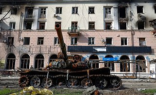 Der Krieg in der Ukraine könnte laut einem ukrainischen Präsidentenberater noch bis Ende des Jahres dauern. - Foto: Alexei Alexandrov/AP/dpa